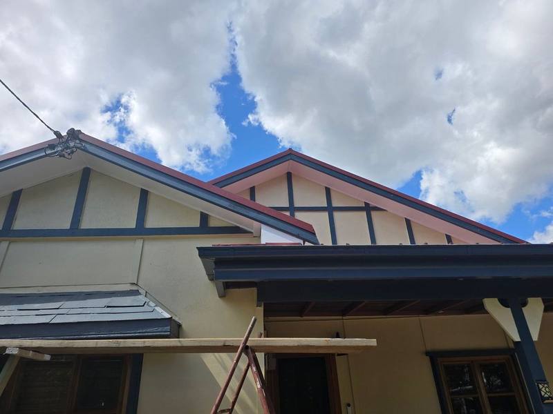 New fascia and gutter line on a gable end